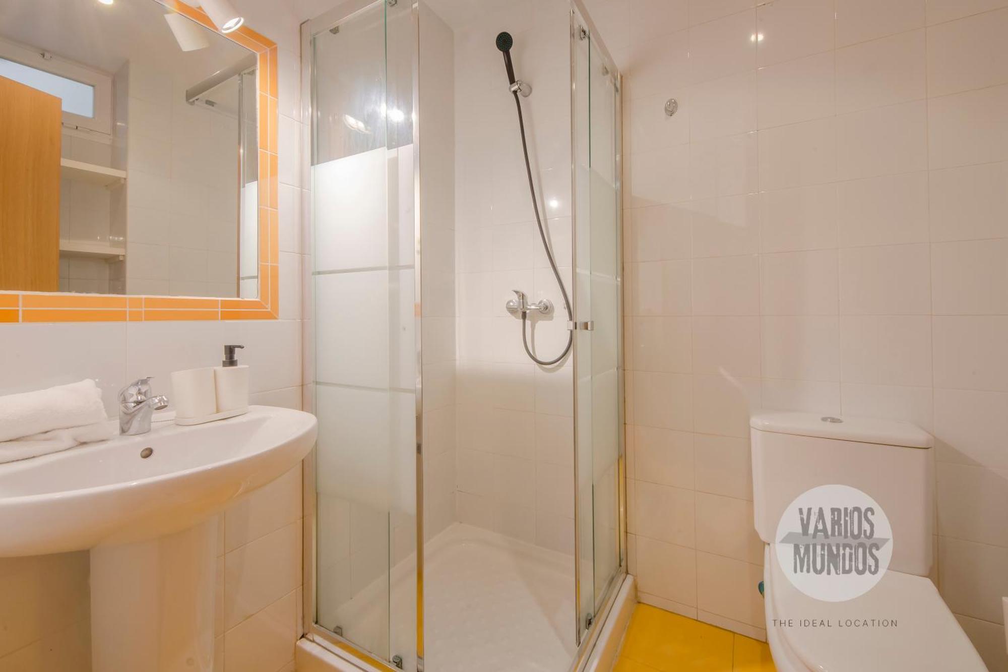 Sutil Elegancia Para 3, En Plaza De Chueca 马德里 外观 照片