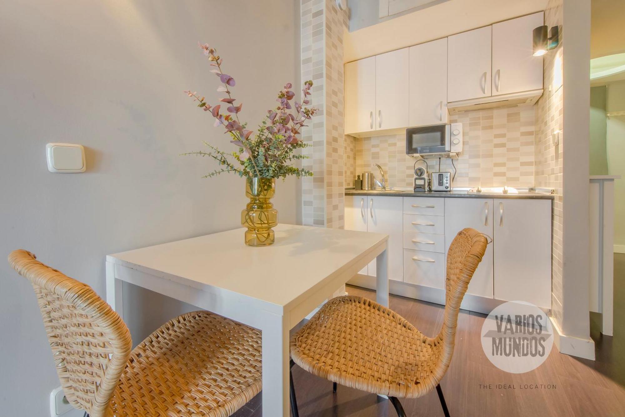 Sutil Elegancia Para 3, En Plaza De Chueca 马德里 外观 照片
