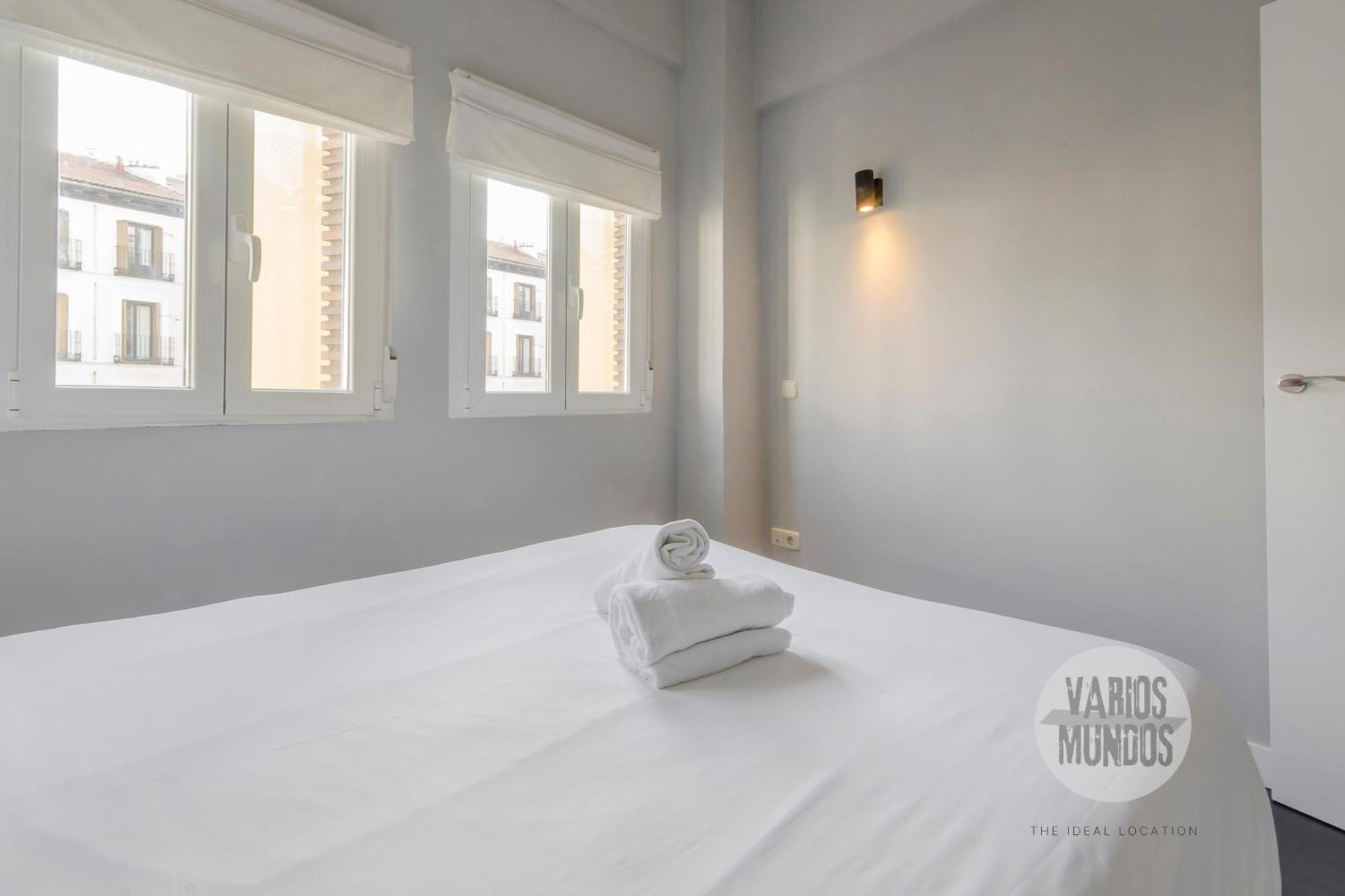 Sutil Elegancia Para 3, En Plaza De Chueca 马德里 外观 照片
